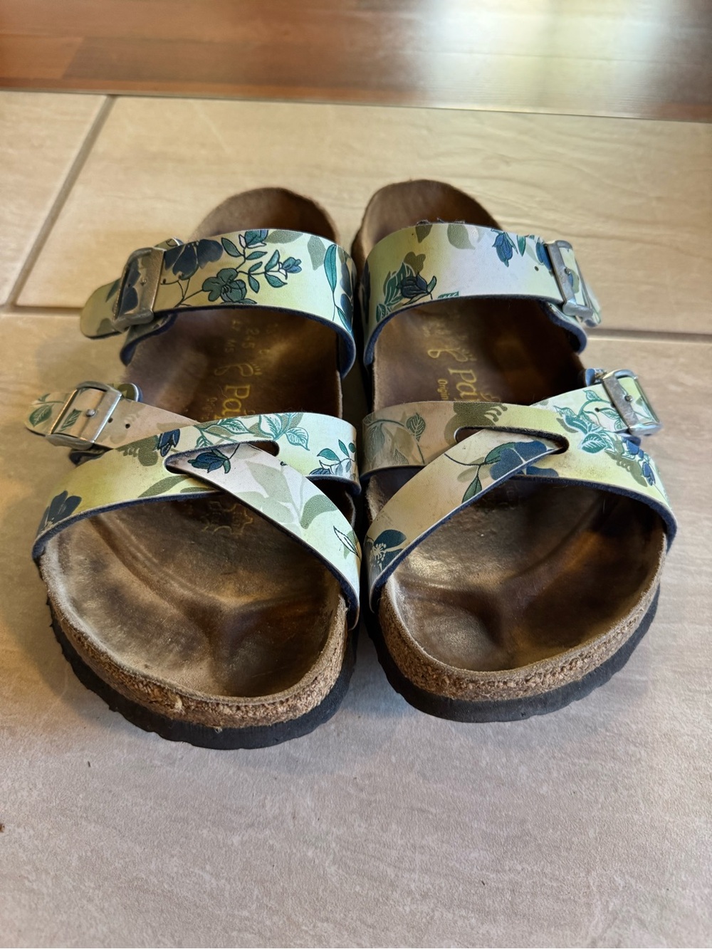 Birkenstock Floral Print Double-Buckle Sandals - Green